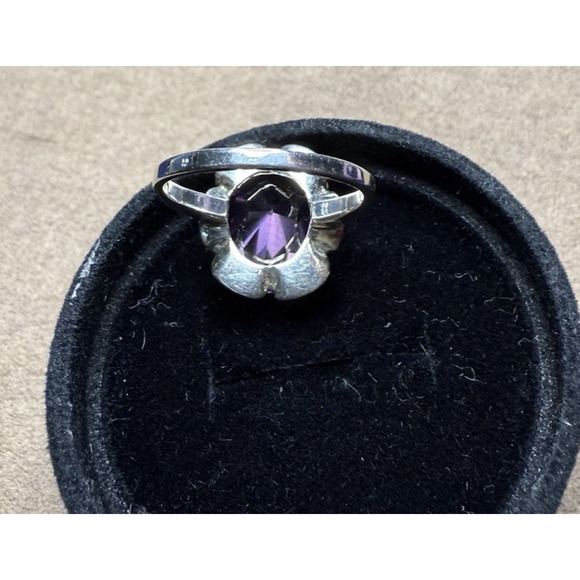 Vintage Sterling Silver Amethyst Ring UTC 925 Oval Petal Setting Size 7.75 - Picture 5 of 12